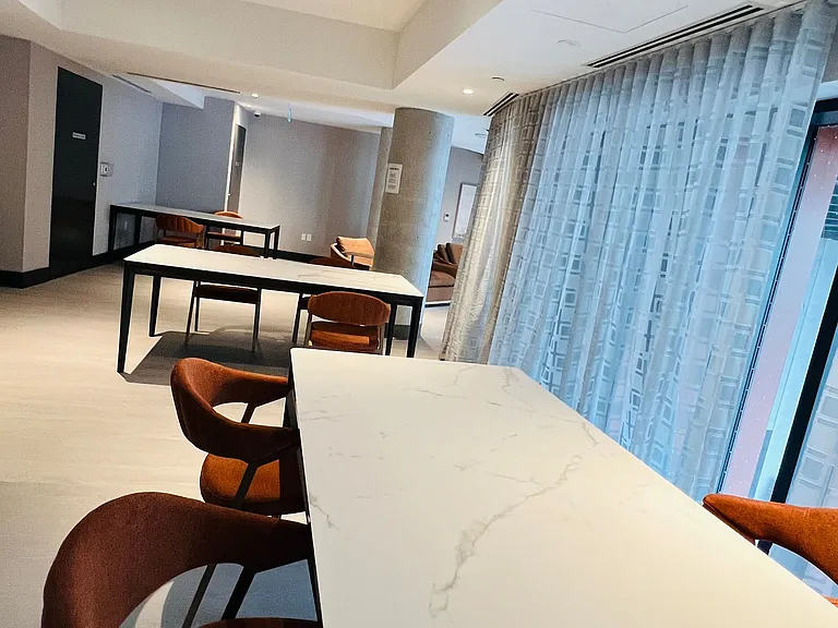 5858 Yonge St #2526 — Photo 27