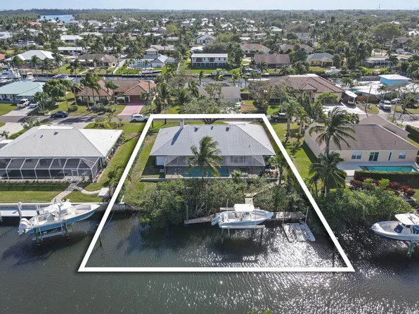 8335 SE Palm Street, Hobe Sound, FL 33455