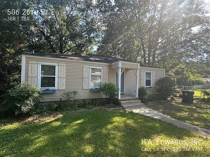 3 bed, 1350 sqft, $1,700 — Photo 2