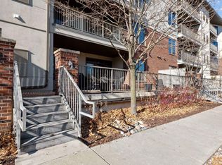 5225 Grandview Sq APT 109, Edina, MN 55436