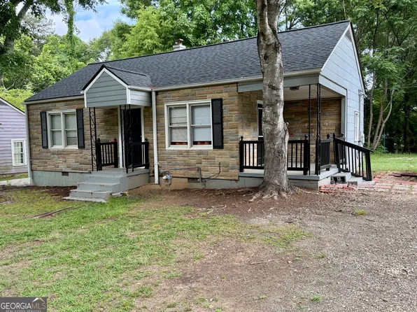 212 Highland Dr, Winder, GA 30680