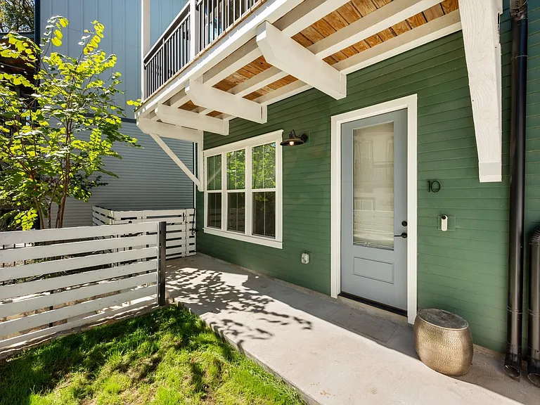 3809 Valley View Rd #10 — Photo 1