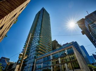 33 Lombard St #4204, Toronto, ON M5C 3H8