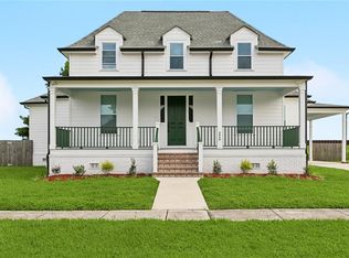 4060 Hamlet Pl, Chalmette, LA 70043