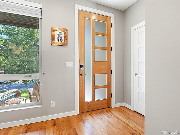 4th image of 3857 Stuart Street