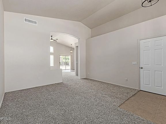 4th image of 1145 E Windsor Dr