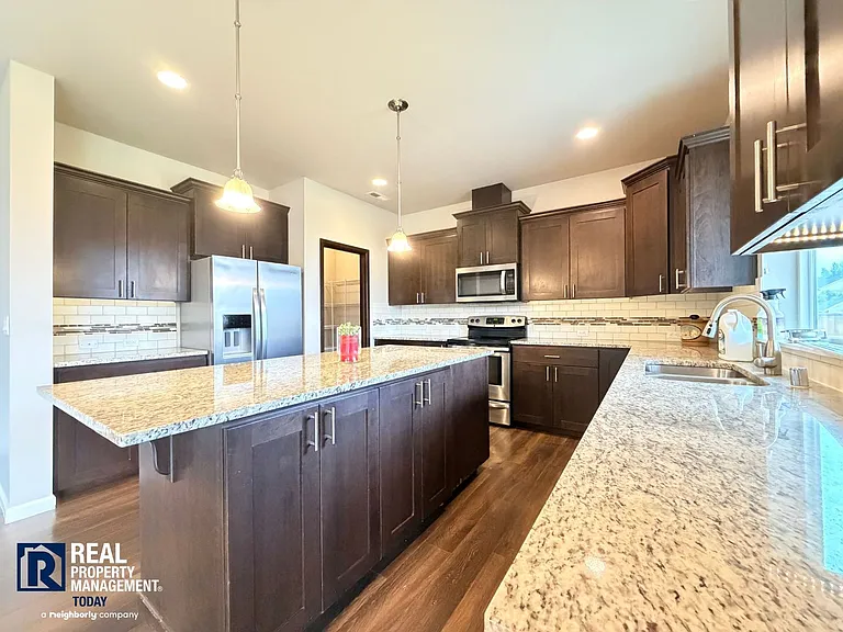 309 Rushton Ave SW — Photo 4