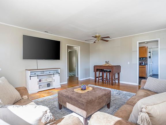 5th image of 1605 Platt Ave