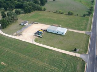 1735 N Meridian Rd, Chana, IL 61015