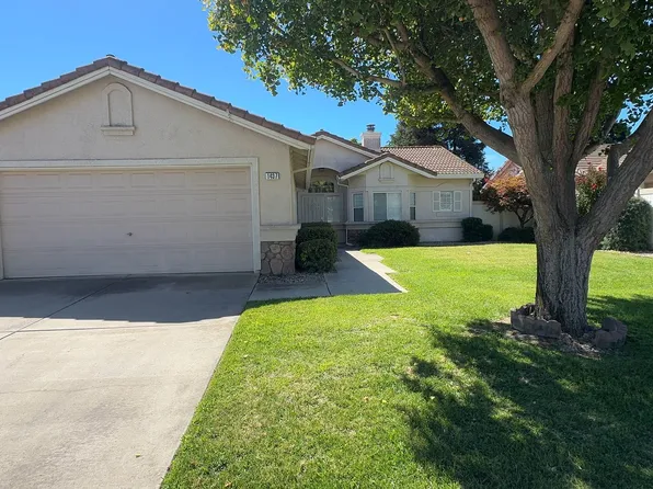 1437 Ranch House Ct, Oakdale, CA 95361
