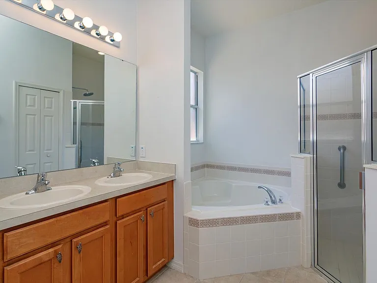 120 Crepe Myrtle Dr — Photo 11