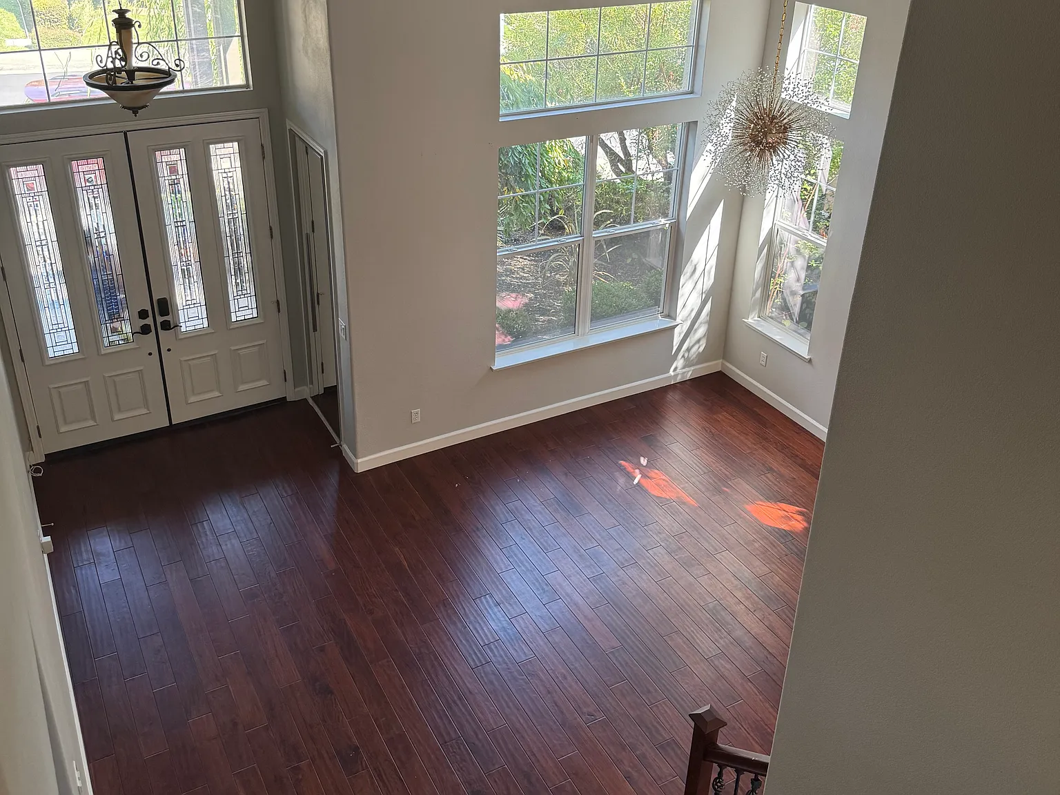 4 bed, 2.5 bath, 2337 sqft, $5,250 — Photo 3