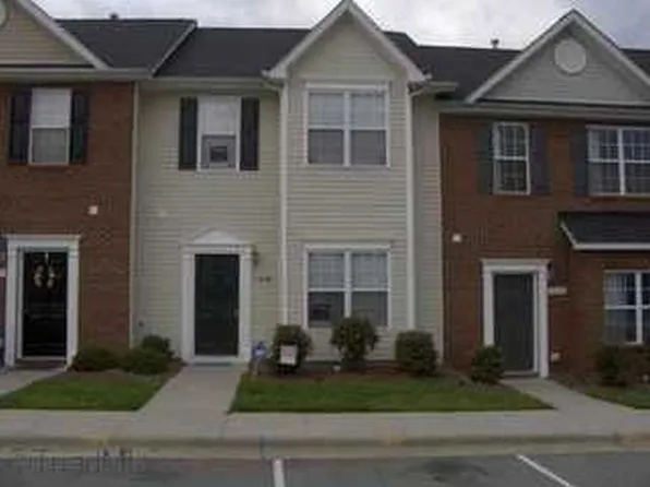 1848 Olivers Crossing Cir, Winston Salem, NC 27127