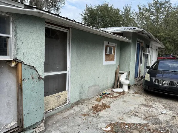 310 E Booker St, Avon Park, FL 33825