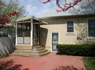 916 Broadway St, Pekin, IL