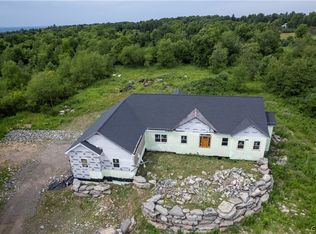 8428 Brae Leure Rd, Manlius, NY 13104