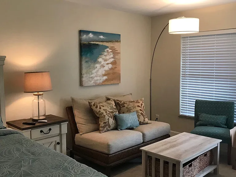 854 Bougainvillea Ln #4 — Photo 4