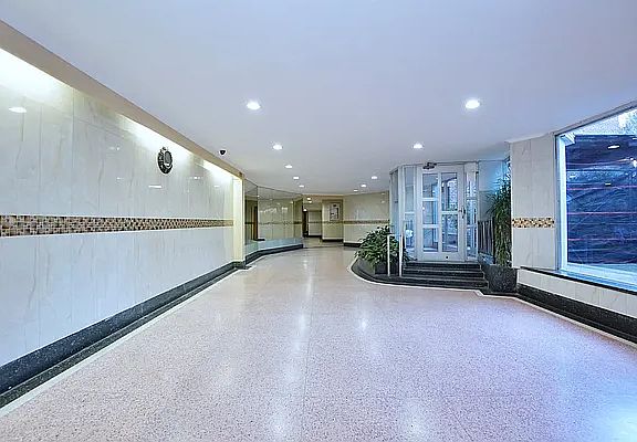 4th image of 1840 E 13th St APT 2L