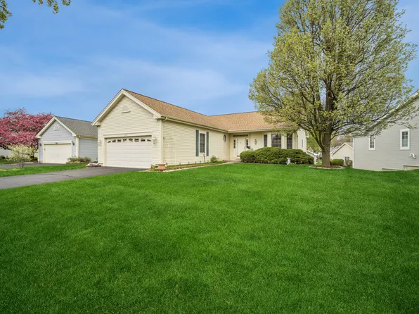 592 Rose Ln, Bartlett, IL 60103