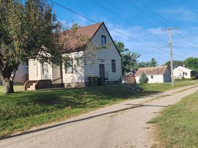 400 Short Line Ave, Sunburg, MN, 56289