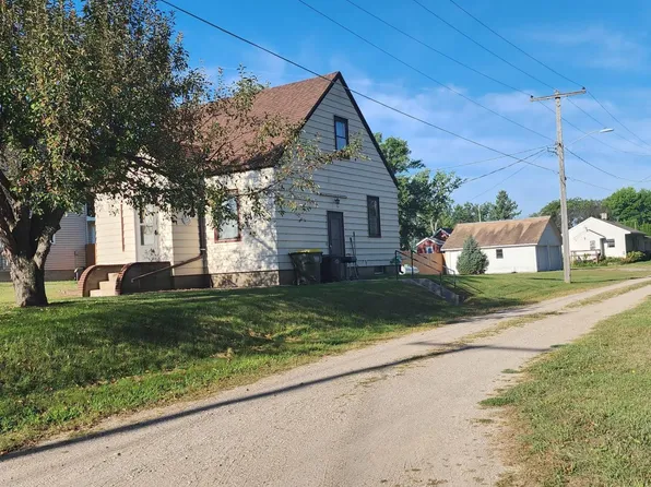 400 Short Line Ave, Sunburg, MN 56289