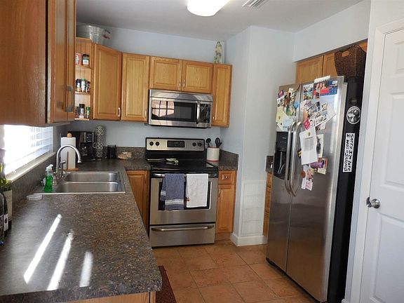 5th image of 3311 NW 31st Ave