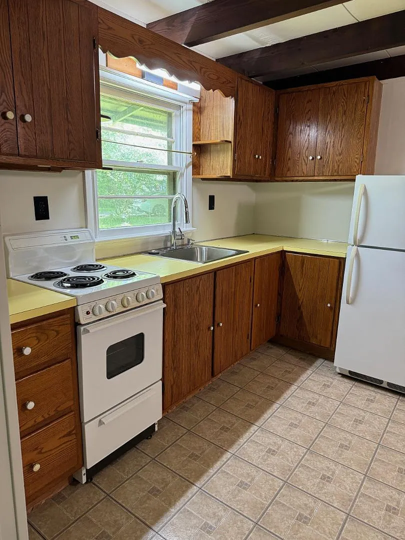Unit Photo - 3931 Stump Rd #4