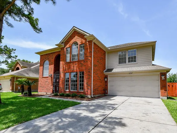 11707 Turtle Lake Dr, Houston, TX 77064