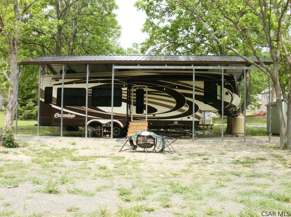 247 Park St, Confluence, PA 15424