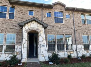 3209 Solana Cir, Justin, TX 76207