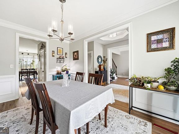 5th image of 149 Nightwind Trce