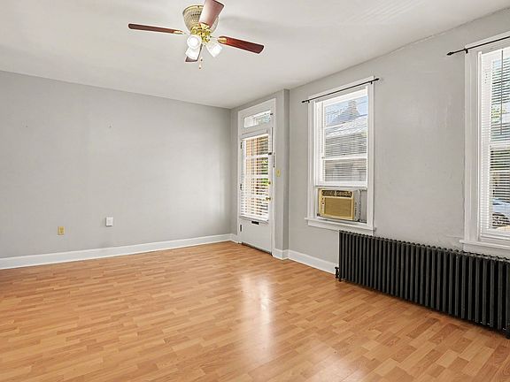 3rd image of 169 E Pomfret St