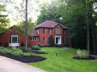 8280 Harwood Ln, Concord Township, OH 44077