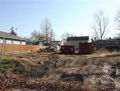 2nd image of 300 Mallard Rd