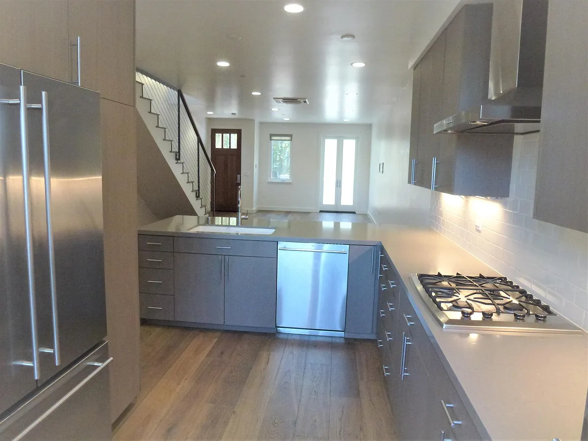 Building Photo - 1321 Osos St #260