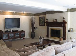 132 Carol Pl, Wayne, NJ 07470