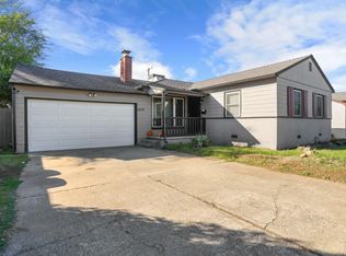 6038 Fruitridge Rd, Sacramento, CA 95820