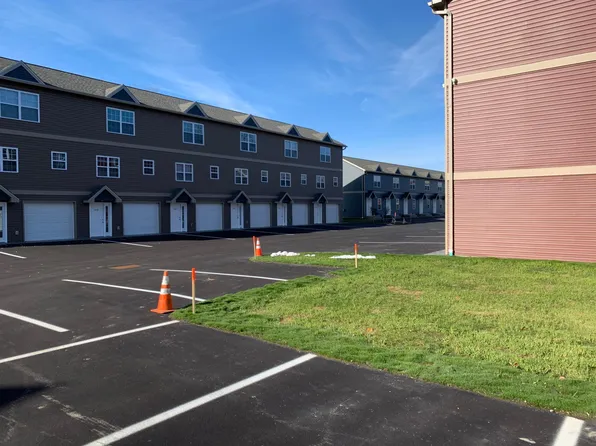 2640 Garvey Ln #2640, Erie, PA 16506