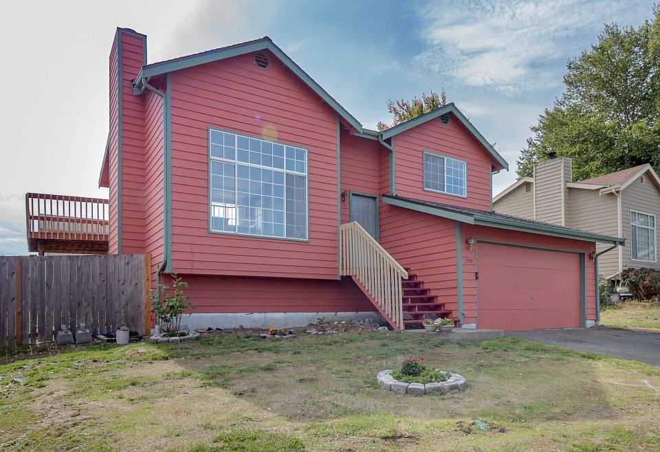 1st image of 2329 58th Ave NE
