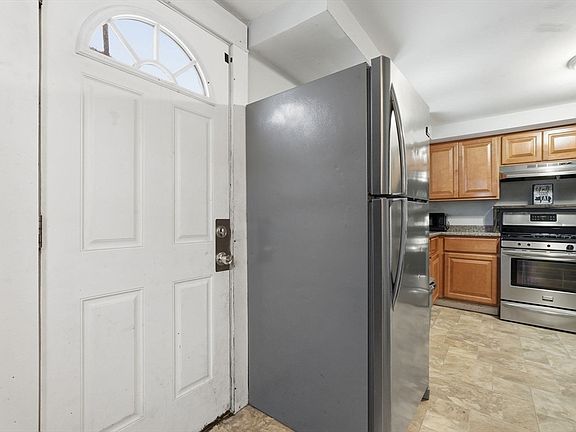 3rd image of 34 Savoy Ave