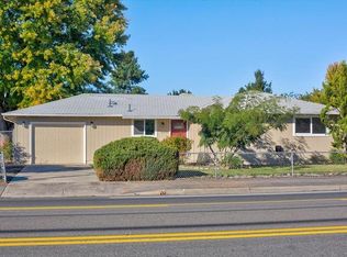2299 Delta Waters Rd, Medford, OR 97504