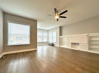 1454 W Winnemac Ave #1W, Chicago, IL 60640