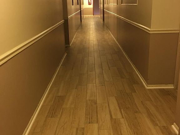 3rd image of 555 Deepwoods Dr APT 3L