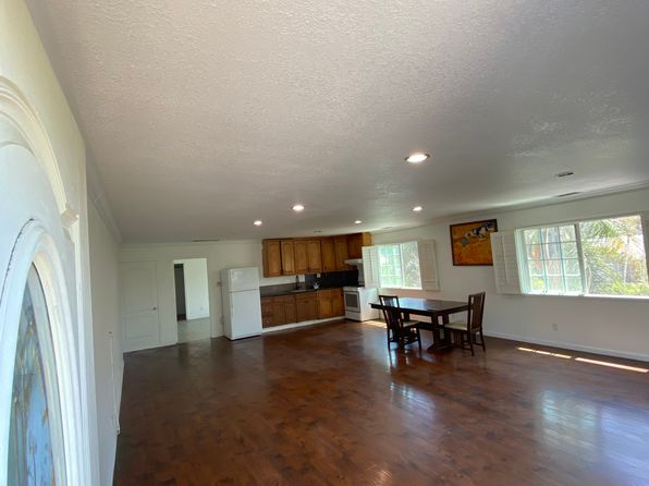 11827 Glamis St #2