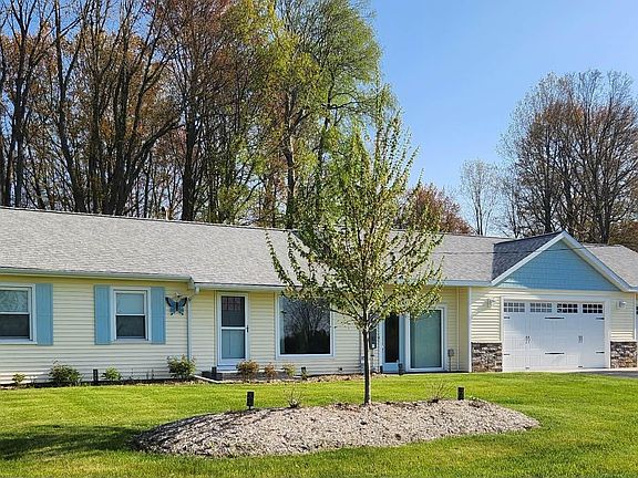 3rd image of 11328 Old Pierce Rd