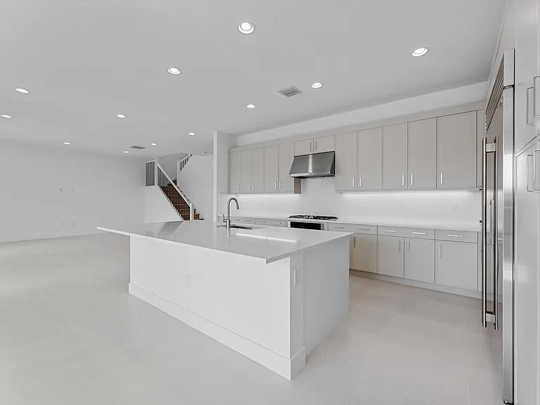 20062 Hirono Ln — Photo 11
