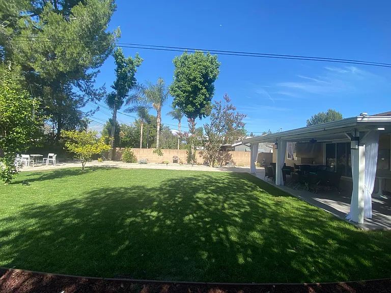 15735 Superior St — Photo 37