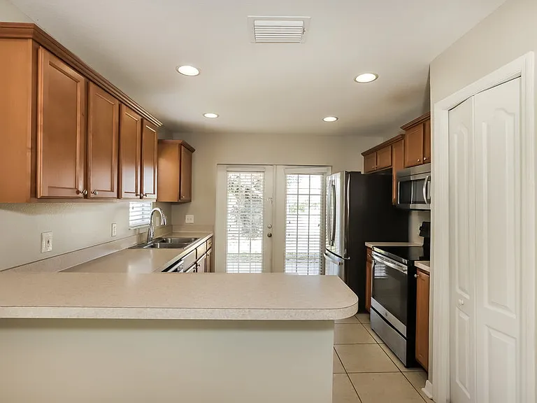 906 Larwood Pine Dr — Photo 7