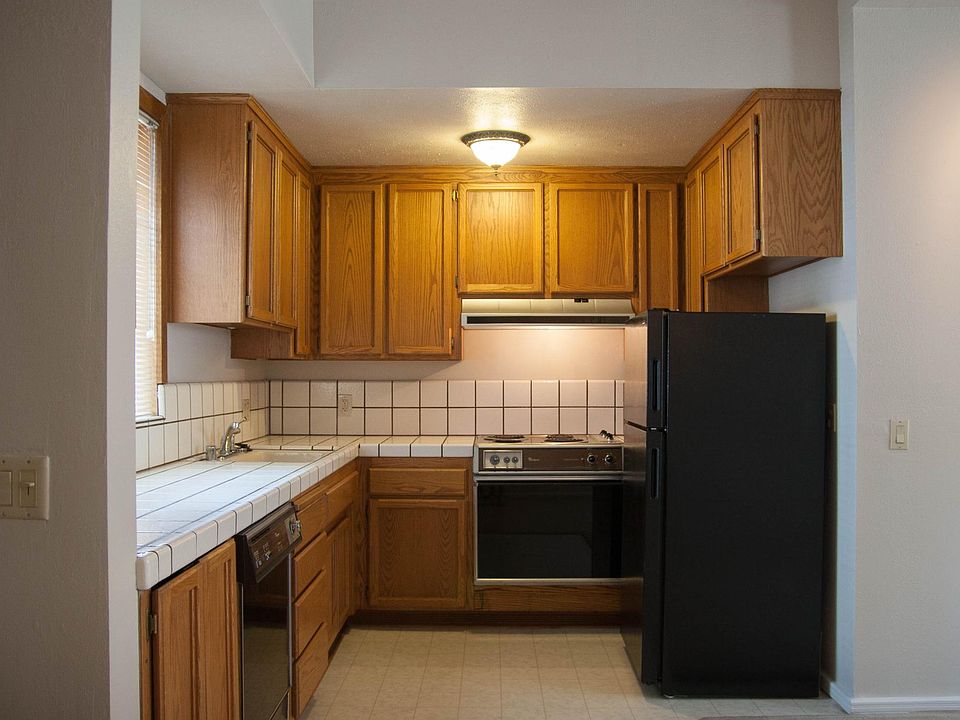 2nd image of 3301 Redding Ave #3