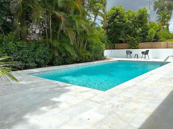 4430 SW 11th St, Miami, FL 33134